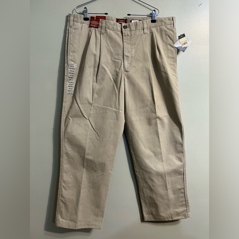 Eddie Bouer Men’s Khakis Wrinkle Resistant Classic Fit 100% Cotton Pants 40/30